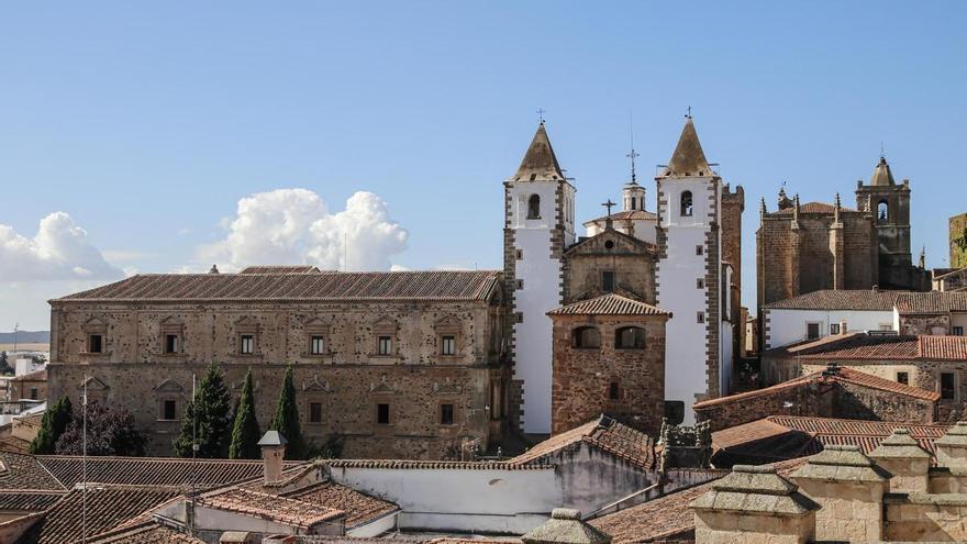 Maphre y la iglesia de San Francisco Javier