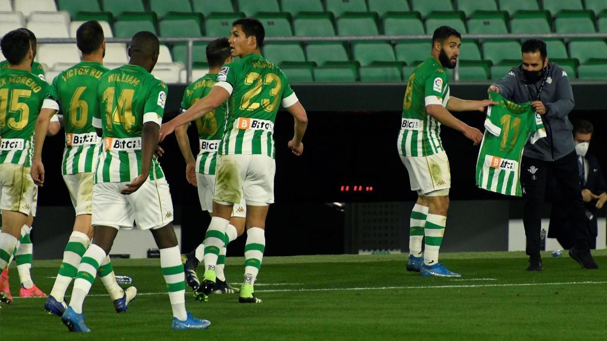 Resumen y goles del Betis - Levante (2-0) partido de la jornada 28