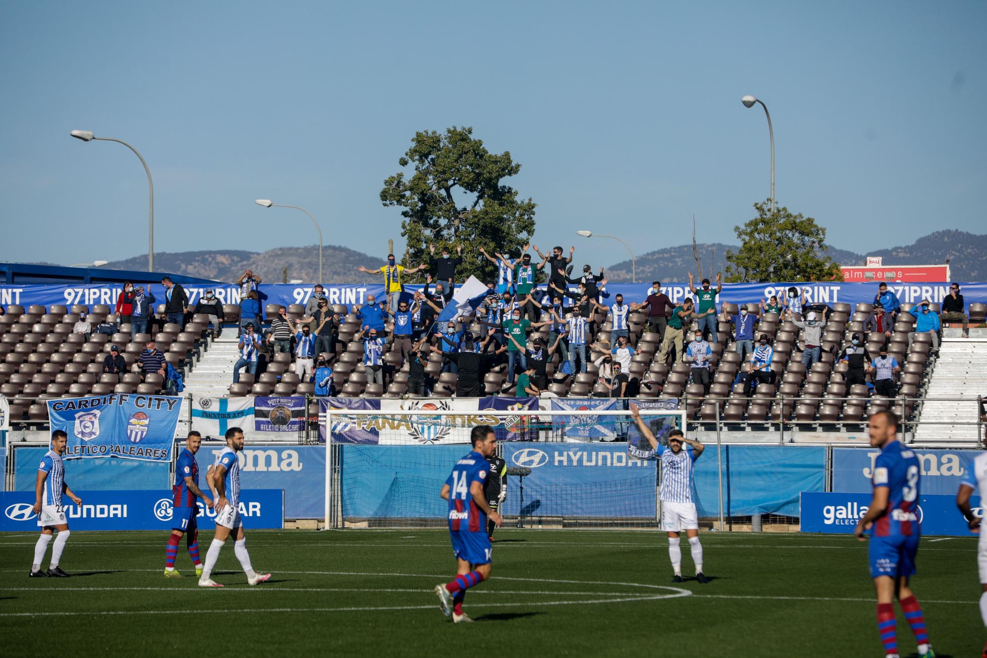 El Poblense logra su primera victoria a costa del Atlético Baleares