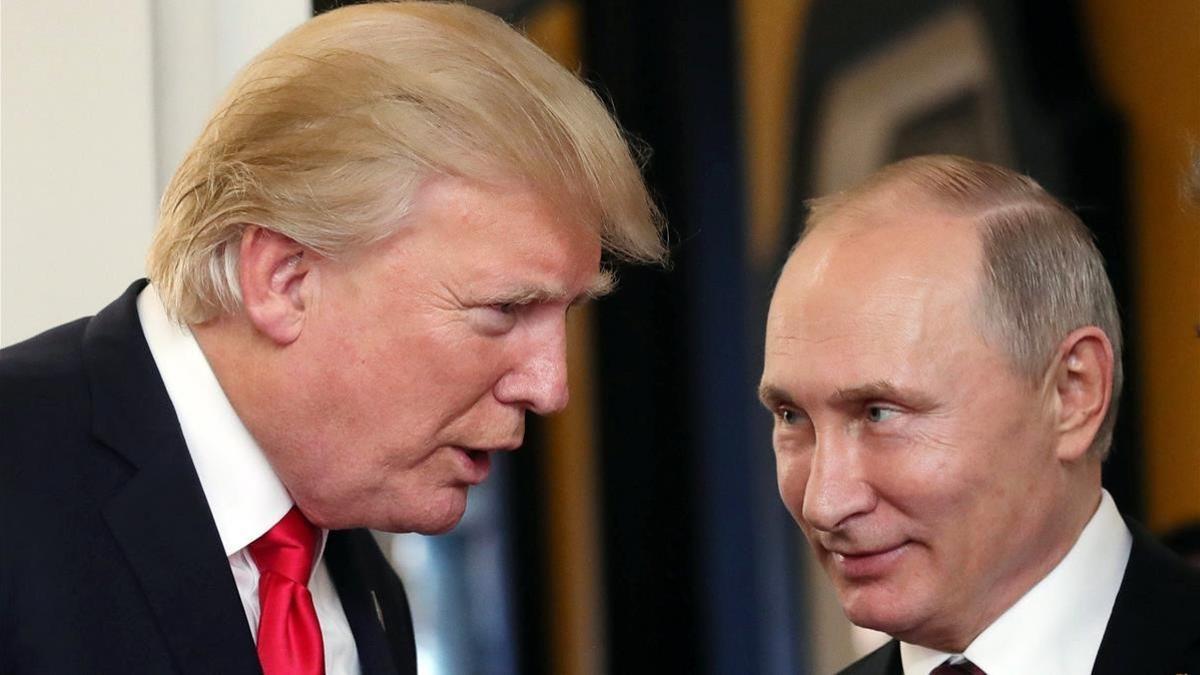 Trump y Putin, en la cumbre de la APEC en Vietnam, el pasado noviembre