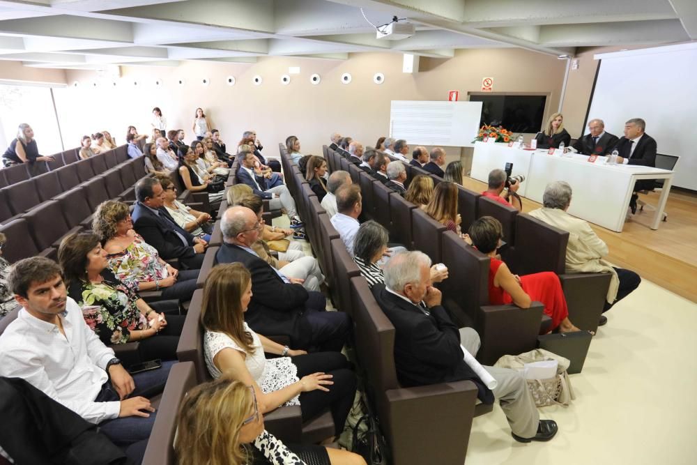 Cuatro nuevos letrados vistieron ayer la toga en el acto de colegiación anual de los abogados de Ibiza y Formentera