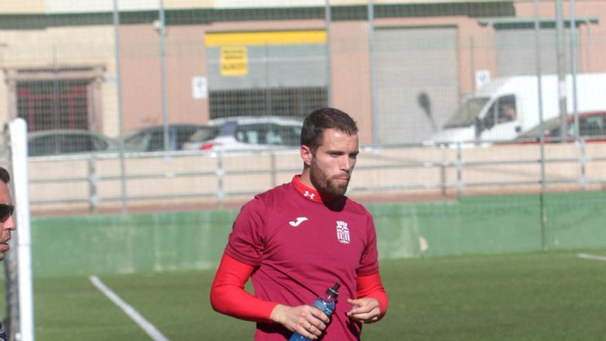 Juanlu Hens, junto a Moisés García, no entrenaron ayer.