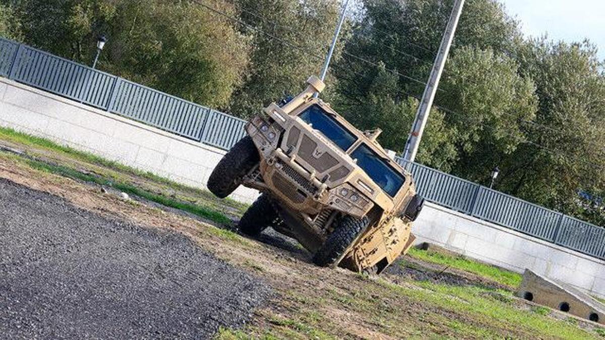 Uno de los vehículos Vamtac de Urovesa en pruebas en Valga