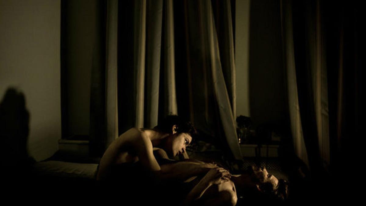 'Jon and Alex', de Mads Nissen, foto ganadora del World Press Photo.