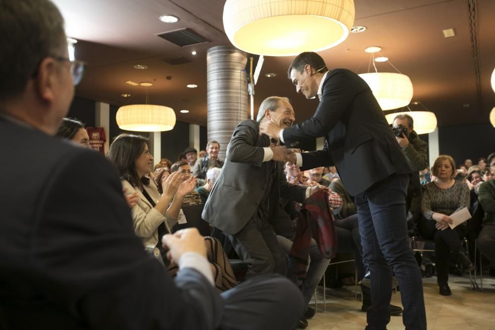 Asamblea con Pedro Sánchez en Oviedo