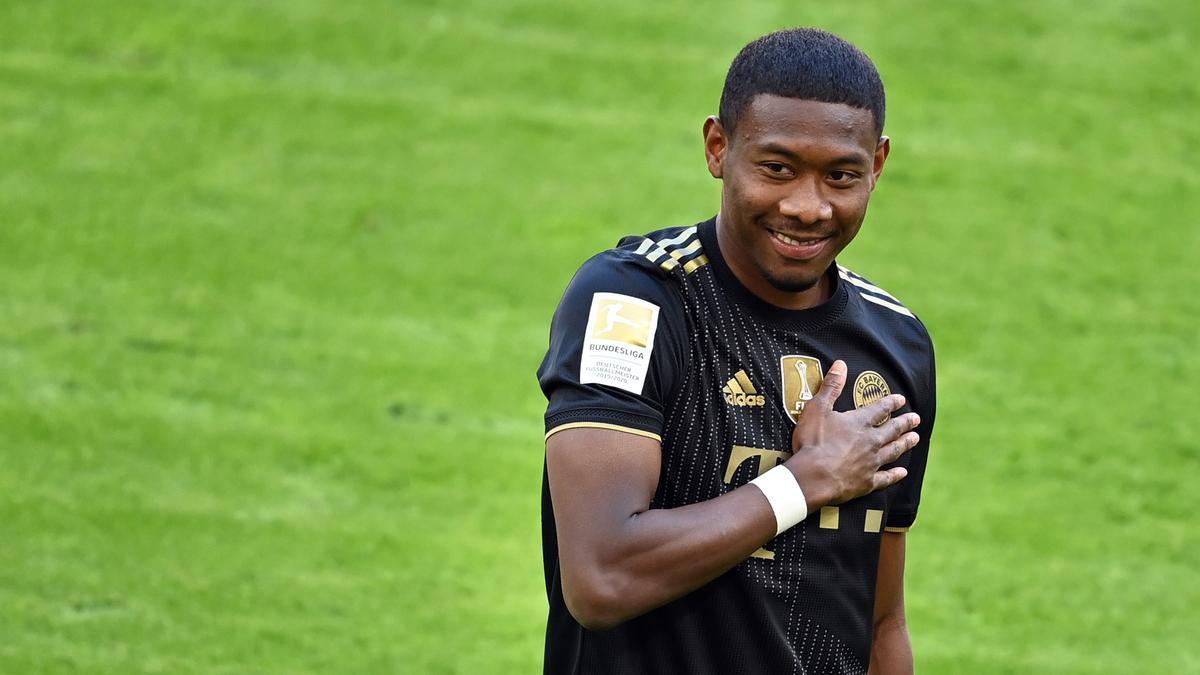 David Alaba lluint la samarreta del Bayern de Munic