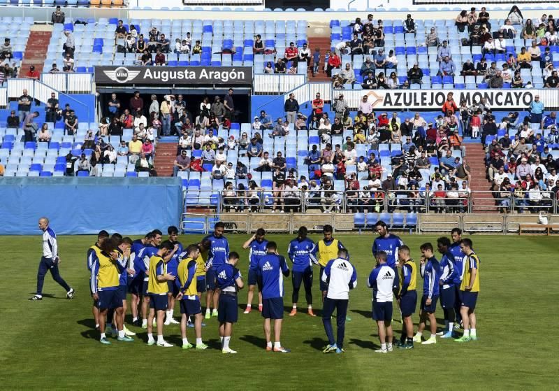 Entrenamiento a puerta abierta del Real Zaragoza en La Romareda