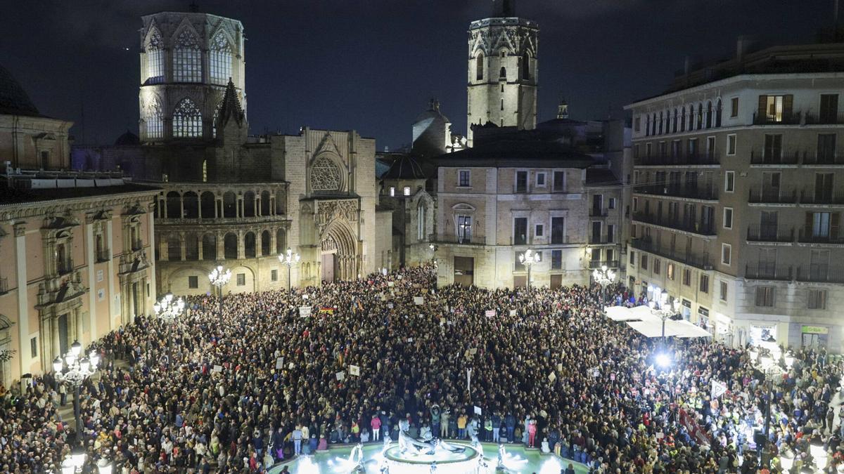 Una de las protestas, en la plaza de la Mare de Déu.