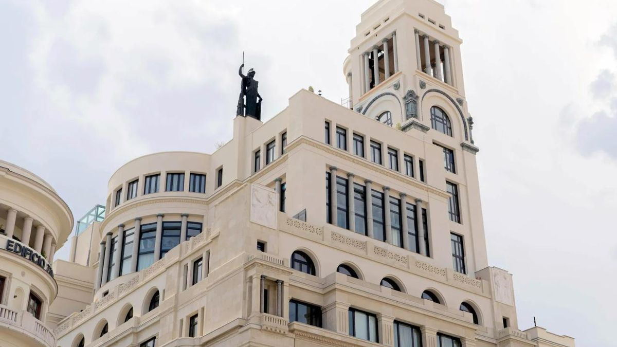 Martín Chirino, Hiroshi Shimizu y Robert Capa protagonizan la temporada de un Círculo de Bellas Artes que pide "parar la matanza en Gaza"