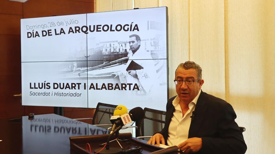 Una sala en el museo de Benidorm y una calle para el párroco e historiador Lluís Duart i Alabarta