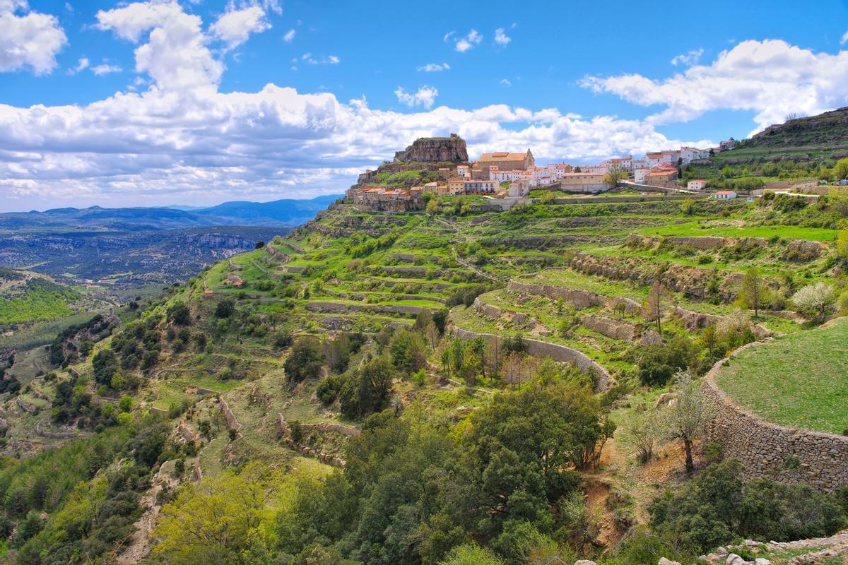 Ladera de la villa medieval de Ares del Maestrat.