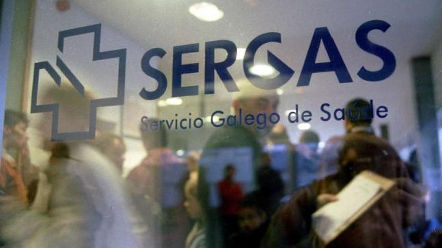 Cien médicos de Galicia se declaran objetores y atenderán a inmigrantes