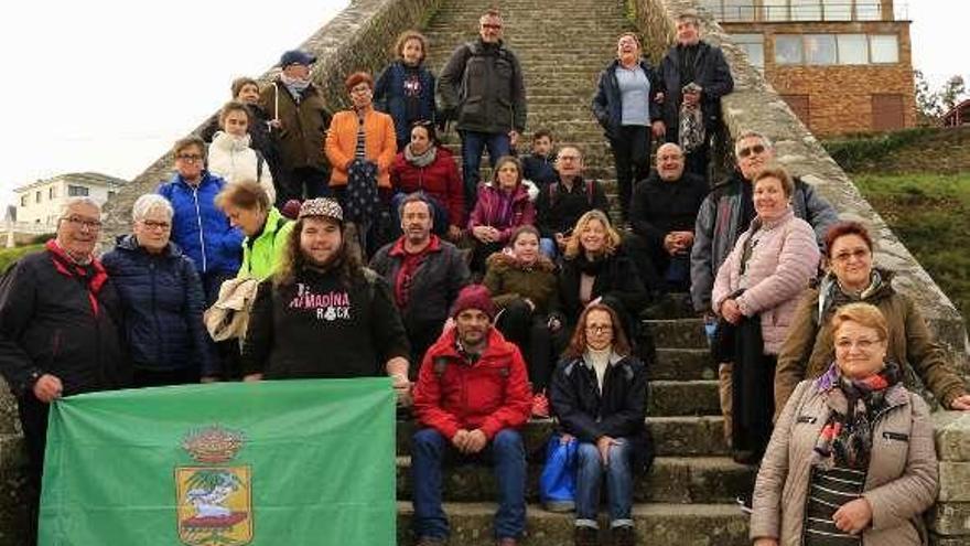 Participantes en una de las excursiones. // FdV