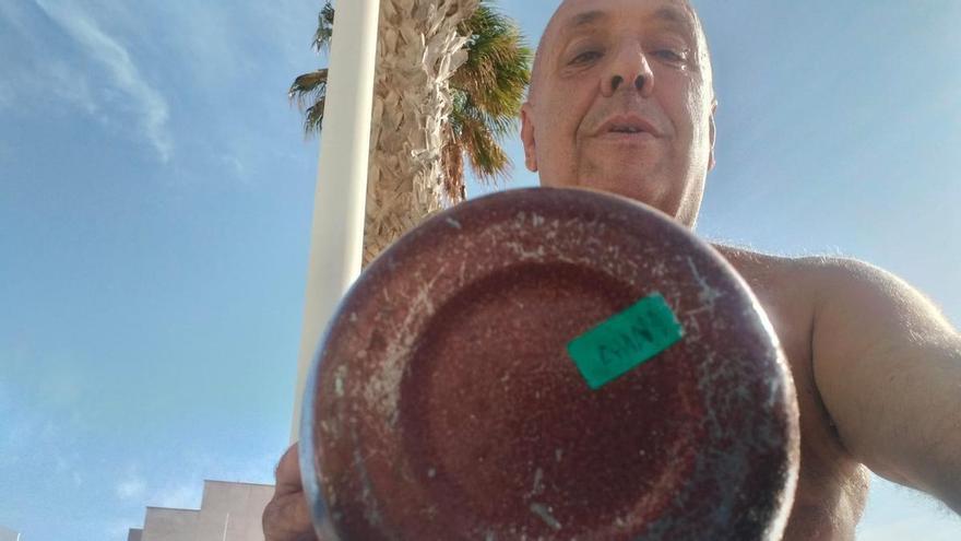 Aparece una urna funeraria con cenizas de &#039;MAMA&#039; en la Playa de Arinaga