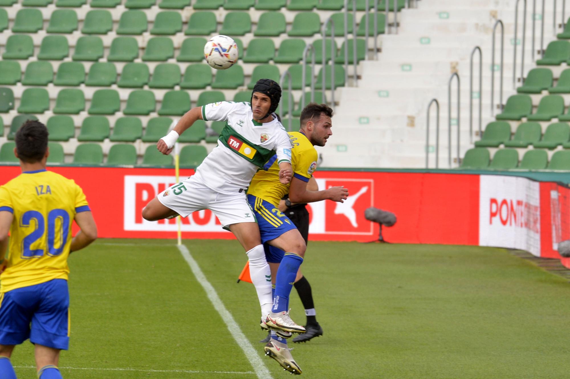 Las mejores imágenes del Elche - Cádiz