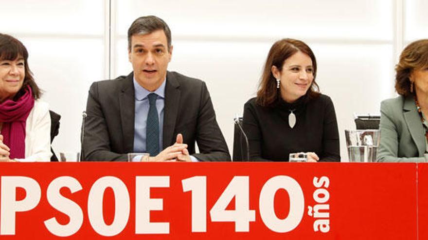 Sánchez preside la reunión de la Comisión Permanente de la Ejecutiva Federal del PSOE.