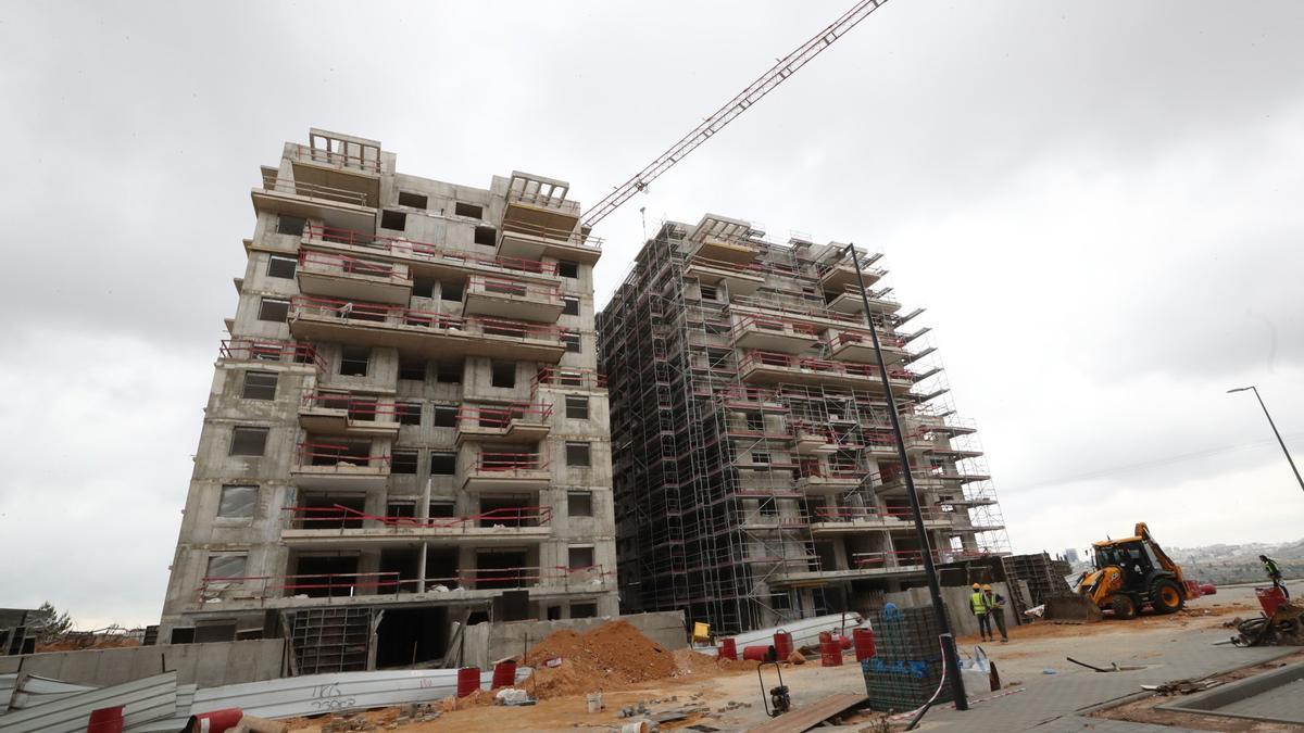 España tiene suelo para 1,8 millones de viviendas, pero la burocracia impide construirlas