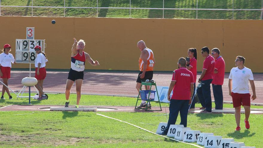 Un atleta, en plena acción