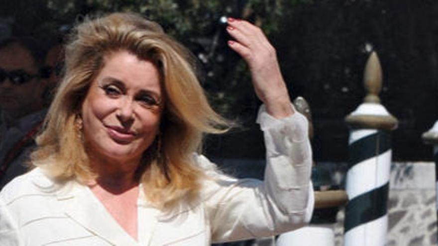 Catherine Deneuve, a su llegada a Venecia.