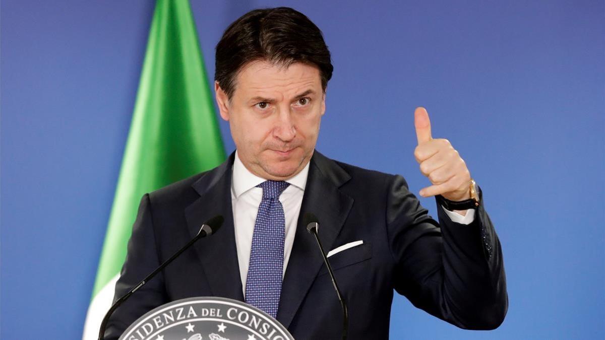El primer ministro de Italia, Giuseppe Conte, durante una conferencia de prensa.