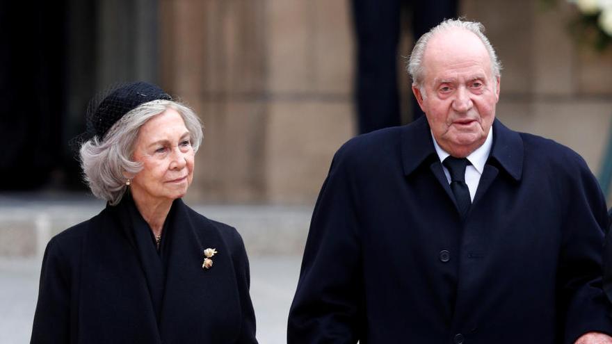 El rei Joan Carles mantindrà el seu estatus jurídic malgrat la retirada de l&#039;assignació