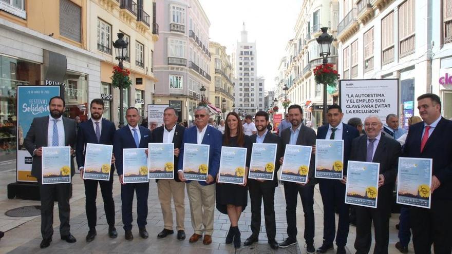 Las autoridades presentan el Festival Solidario en calle Larios