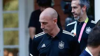 ¡La FIFA quiere a Rubiales 15 años fuera del fútbol!