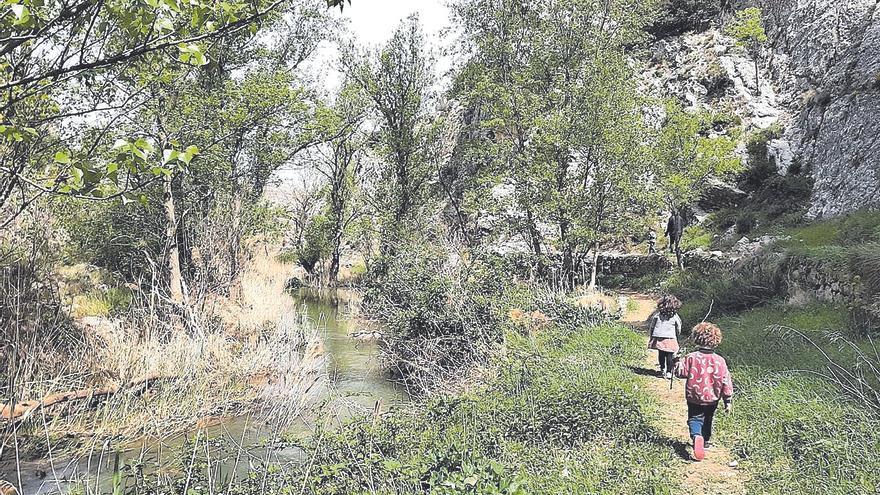 La reconversión en vía verde de la línea de Utrillas recibe 2,2 millones