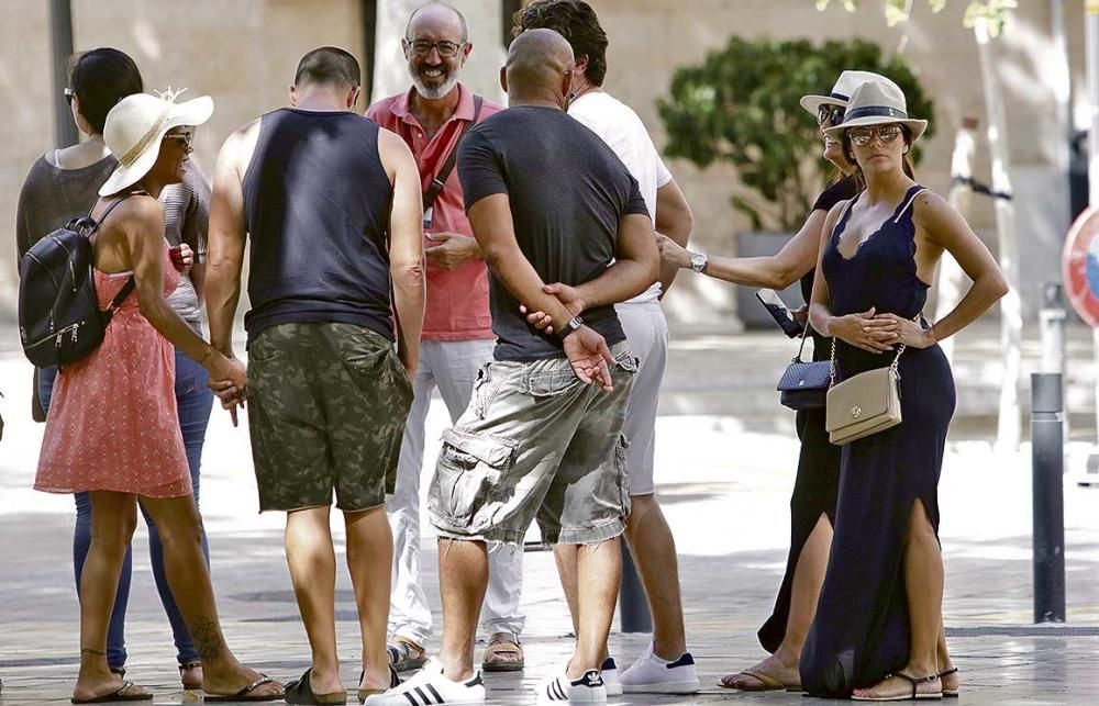 Eva Longoria besichtigt Palma de Mallorca