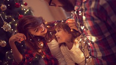 Las personas que ponen el árbol de Navidad pronto son más felices, según la ciencia