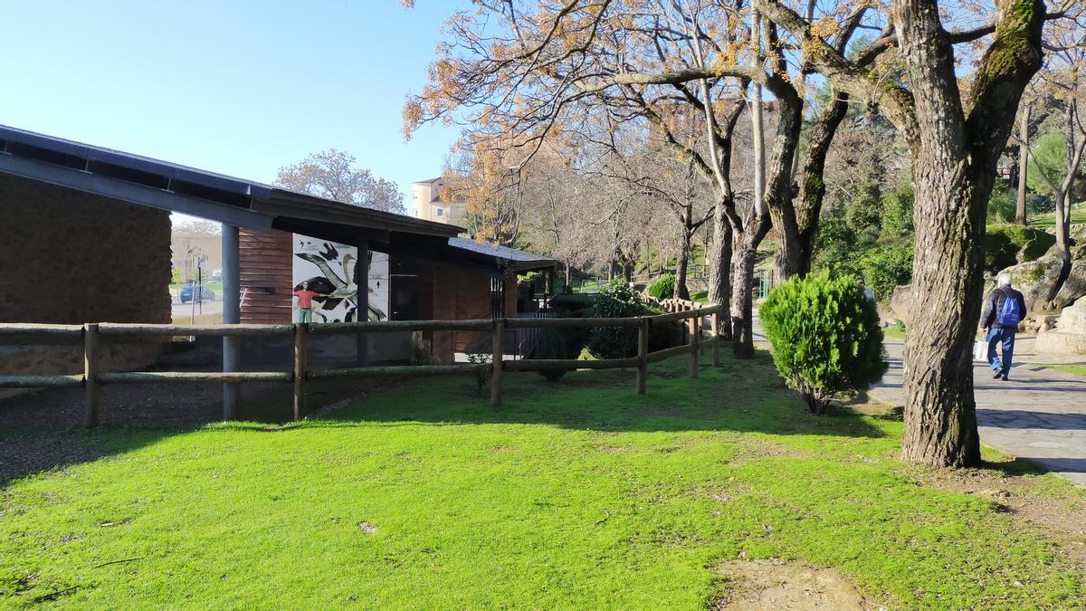 Aula de la naturaleza de Los Pinos de Plasencia, que acogerá la escuela infantil.