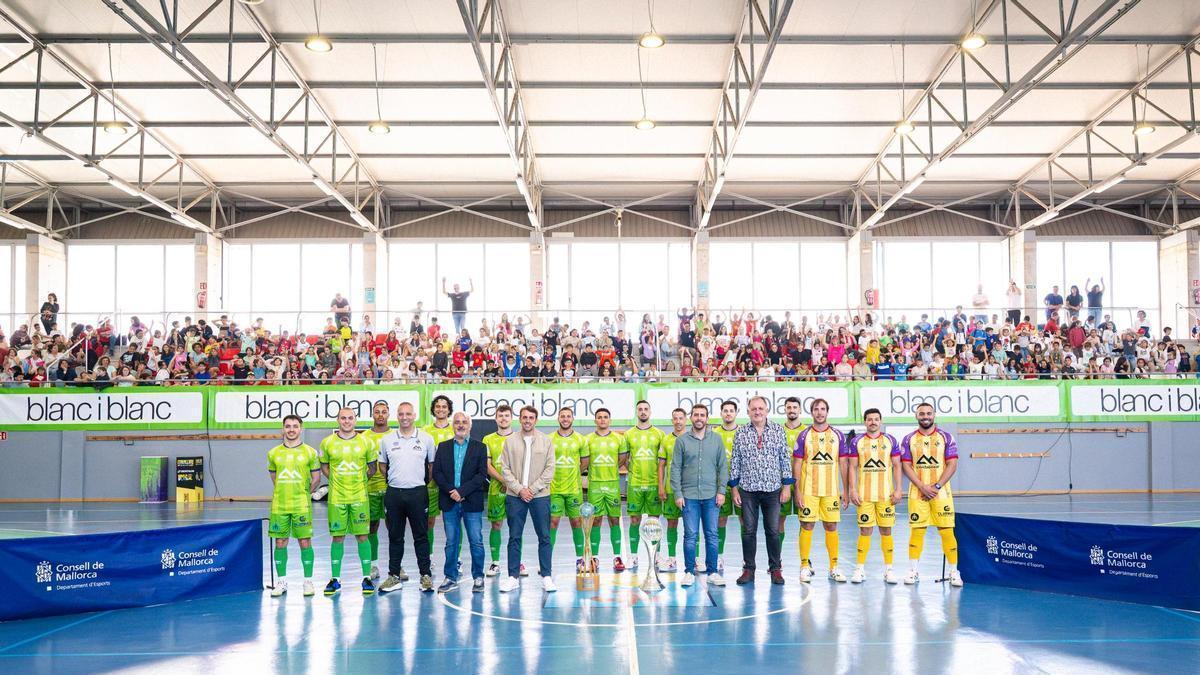 Fútbol sala | El Illes Balears Palma Futsal on Tour by Blanc i Blanc hace parada en Montuïri