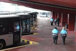 Huelga de buses sin servicios mínimos en la estación de A Coruña
