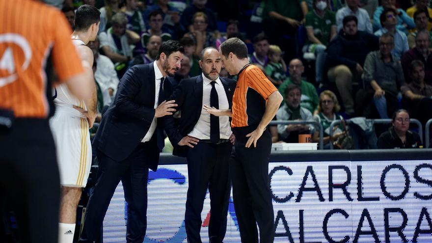 Chus Mateo: &quot;El Unicaja está jugando a un nivel Euroliga, es un equipazo&quot;