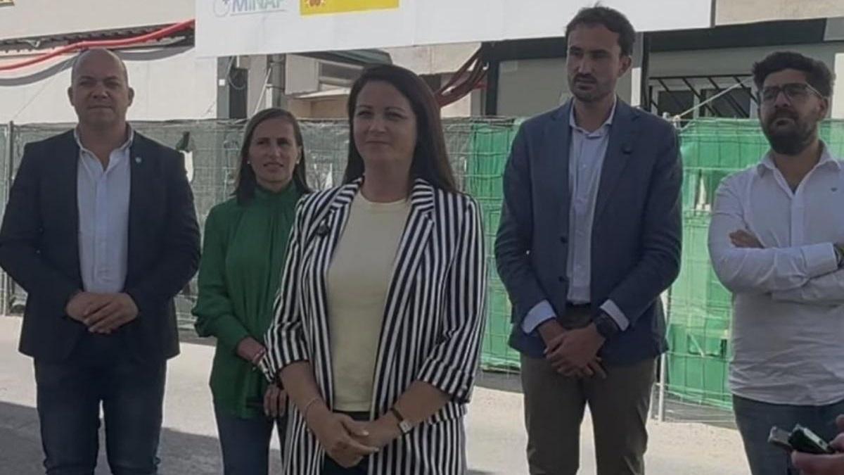 Silvia Mellado, candidata del PSOE por Córdoba, en Villanueva de Córdoba.
