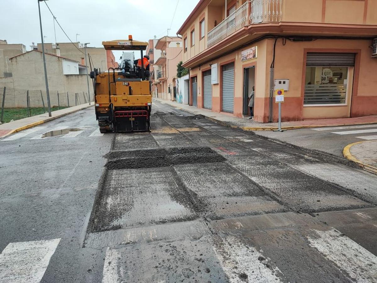 L’Alcúdia de Crespins ha reasfaltado varias calles en 2022.