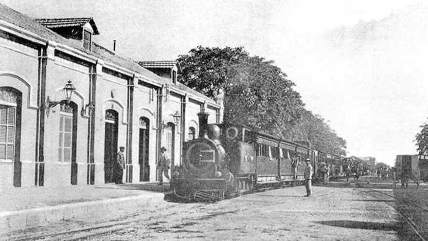 Estación del tren de Palma en la que Estada intervino hasta en los mínimos detalles 1920.