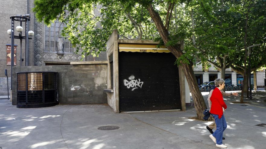 Nuevo cierre a la vista: el quiosco de la plaza Nolasco baja la persiana