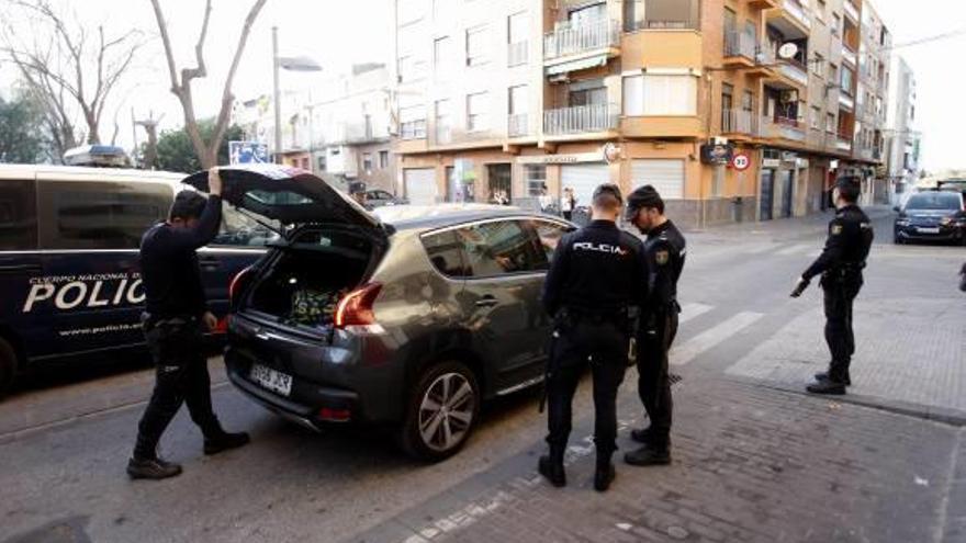 Las hijas del tiroteado en Torrent: &quot;Esos asesinos no merecen volver a pisar la calle&quot;