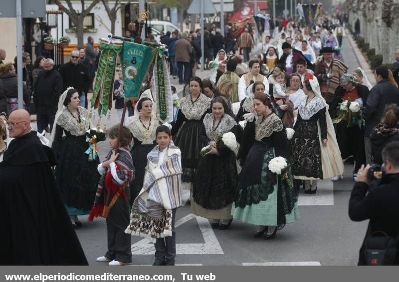 Galería de fotos --  La Ofrenda de Flores pudo con el frío y el viento