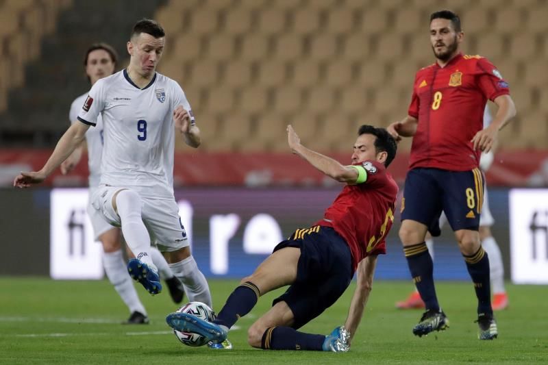 Busquets en partido con España