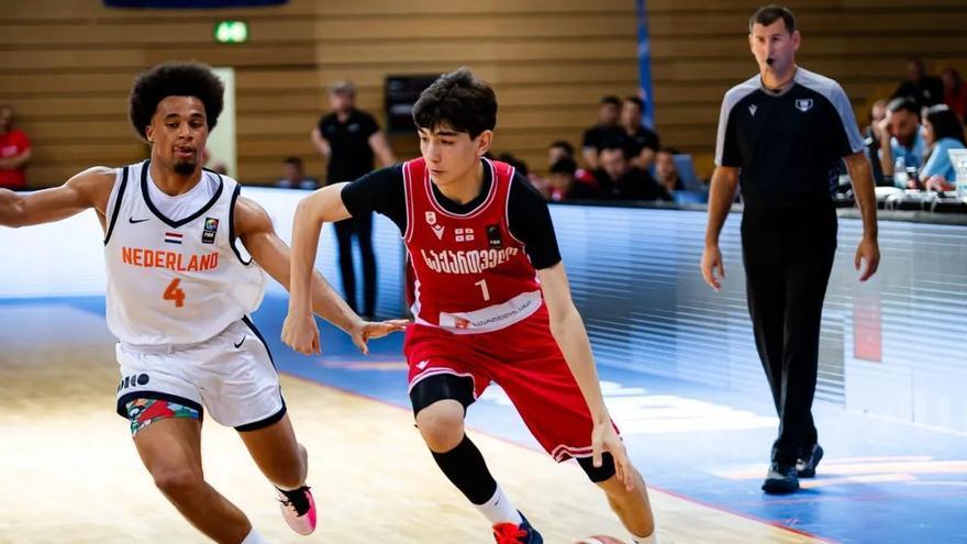 Así juega Saba Pachulia, el nuevo fichaje del Barça Junior