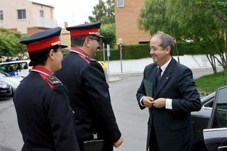 Felip Puig responsabiliza a los medios de cuestionar el trabajo de los Mossos