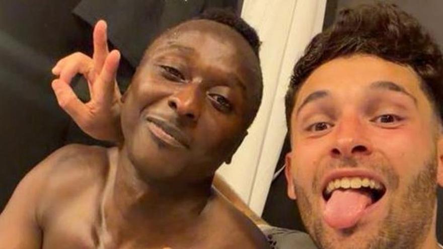 Mensaje en redes sociales de Hugo Duro y Umar Sadiq