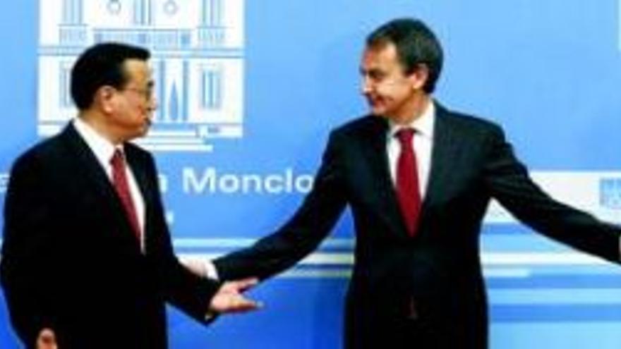 China escenifica su respaldo a la economía y las reformas españolas