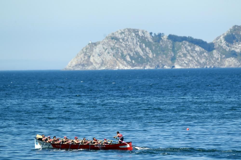 El equipo local se hace con la victoria en la Bandera Concello de Vigo. Ares y Puebla acechan el liderato de Samertolaméu en un día de locos con viento cambiante.