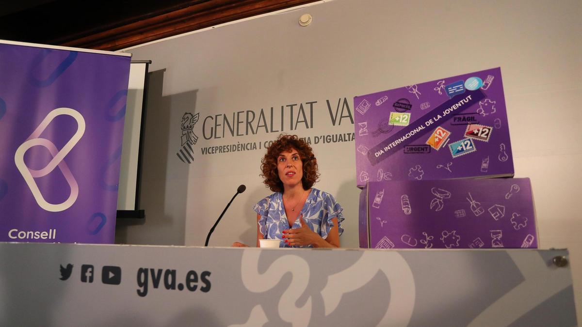 Irene Gavidia, en una rueda de prensa en la Vicepresidencia y Conselleria de Igualdad