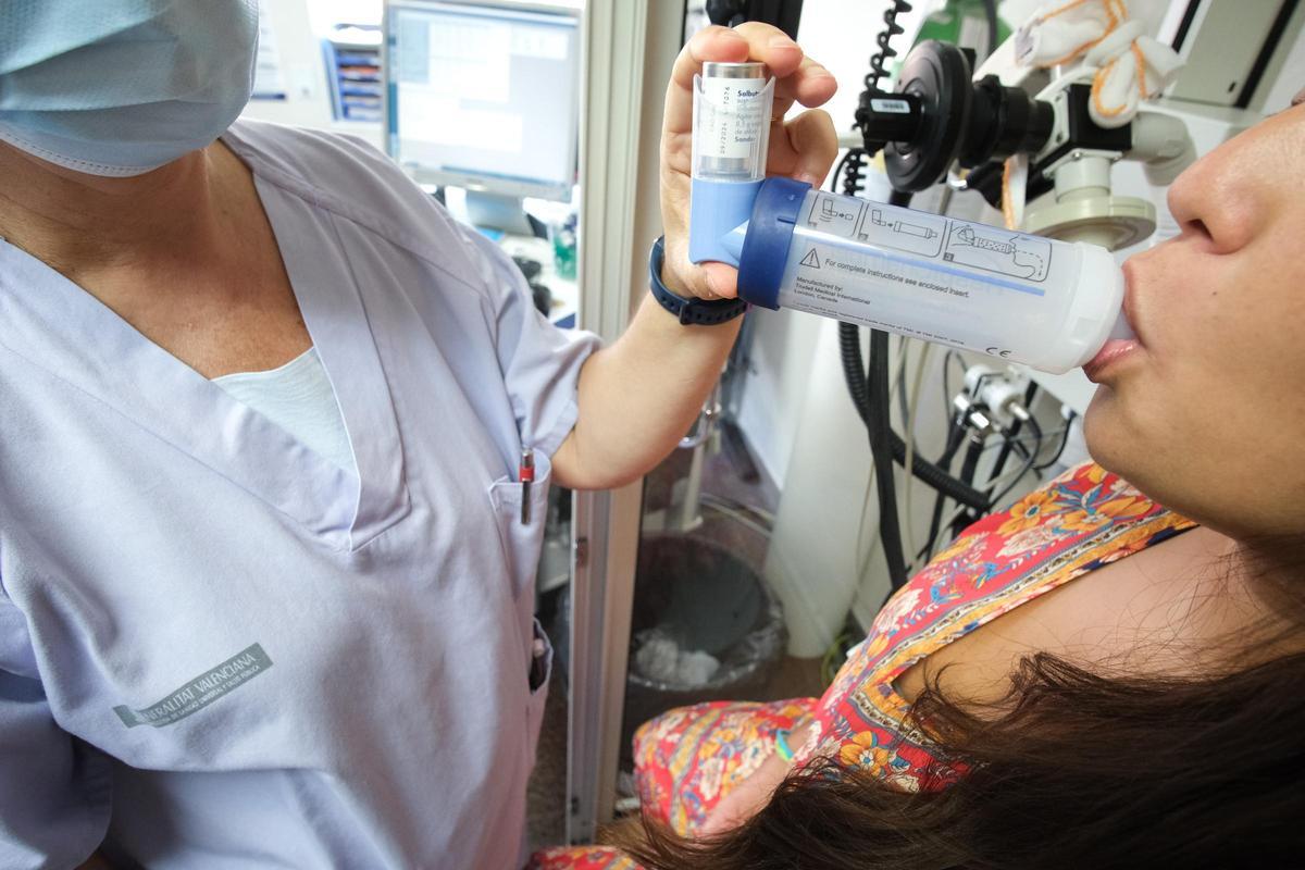 Pruebas de Neumología en el Hospital General de Elche.