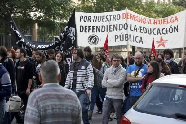 Fotogalería de la protesta en defensa de la Educación Pública