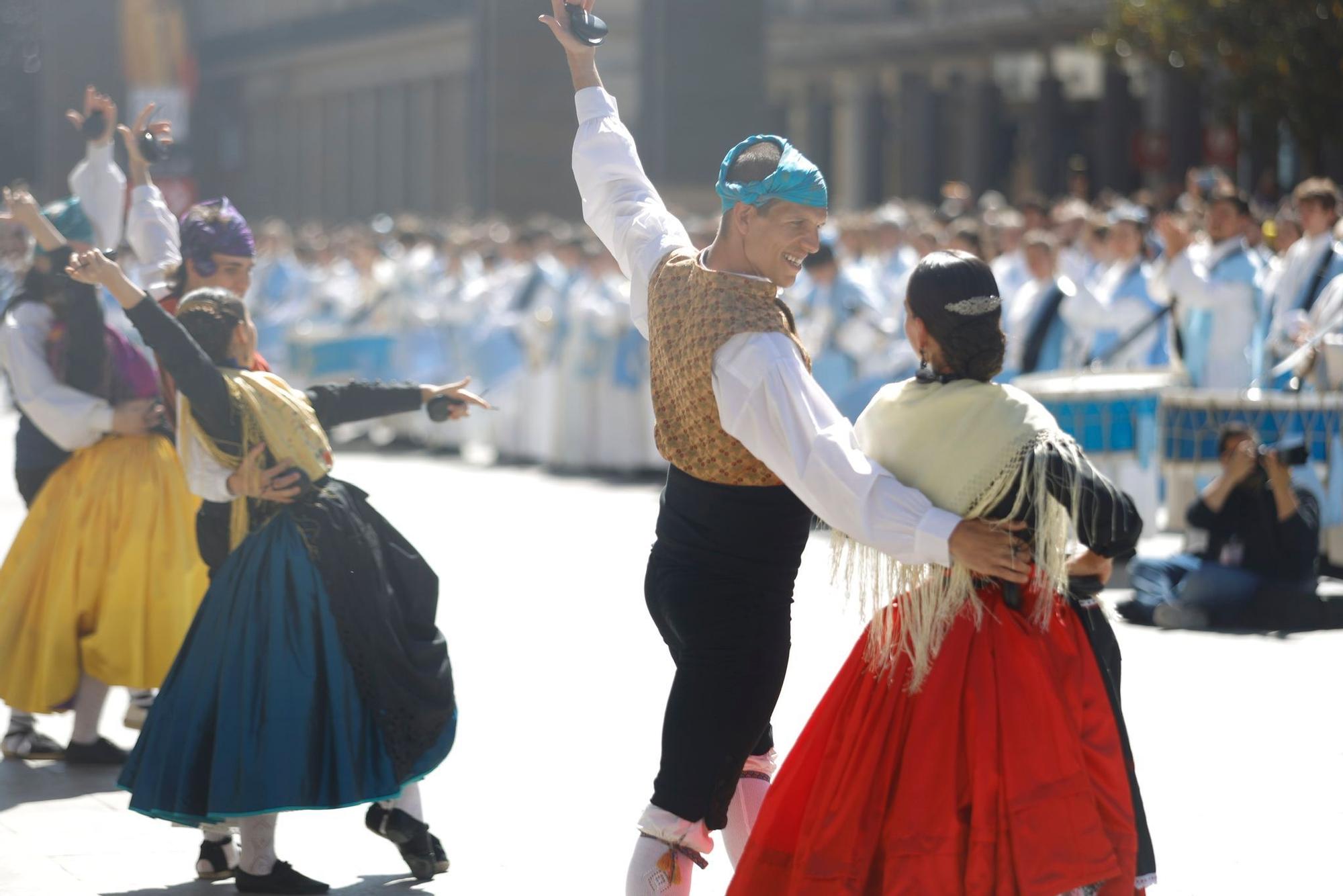 En imágenes | Procesión del Domingo de Resurrección en Zaragoza